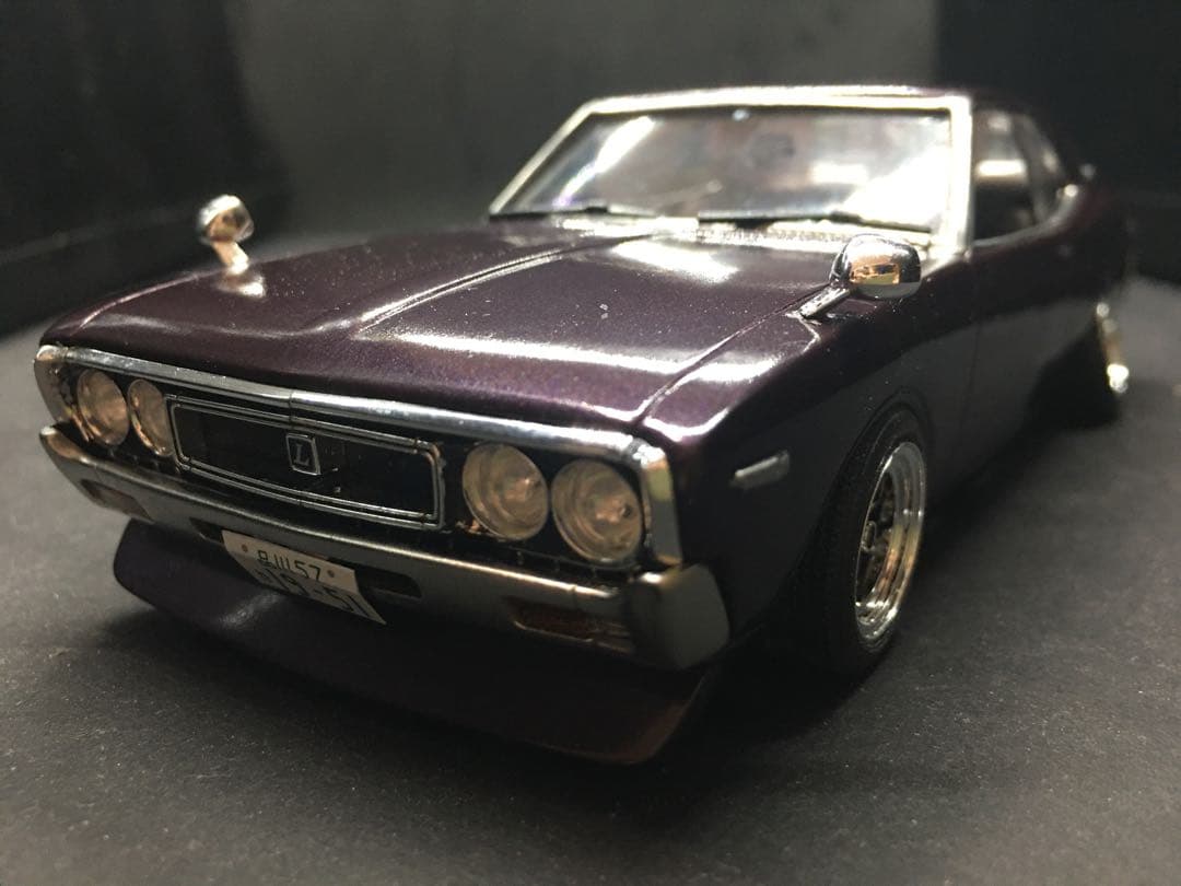 旧車プラモデル完成品C１３０ローレル1／２４