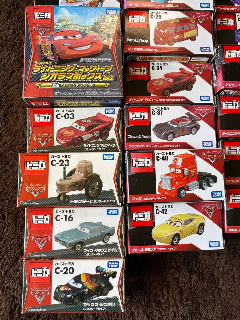 トミカ　カーズシリーズ36台セット