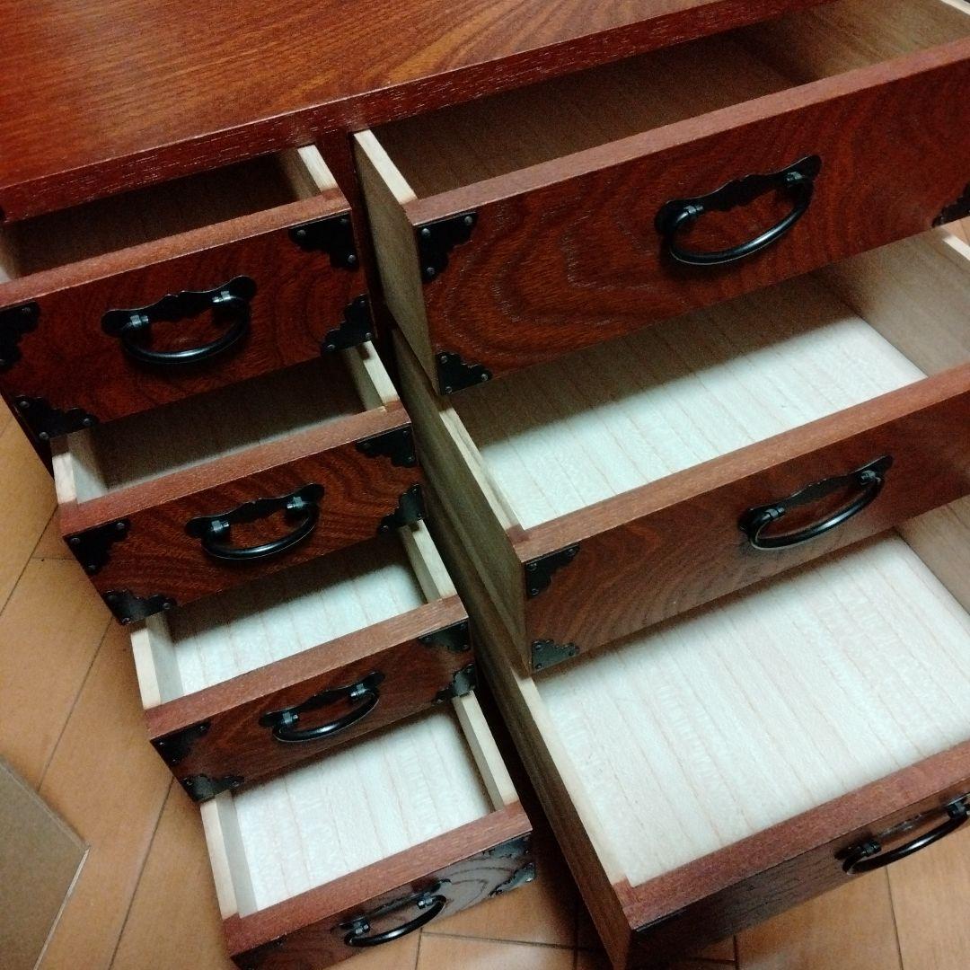【美品】伝統的な日本の木製タンス 7引き出し