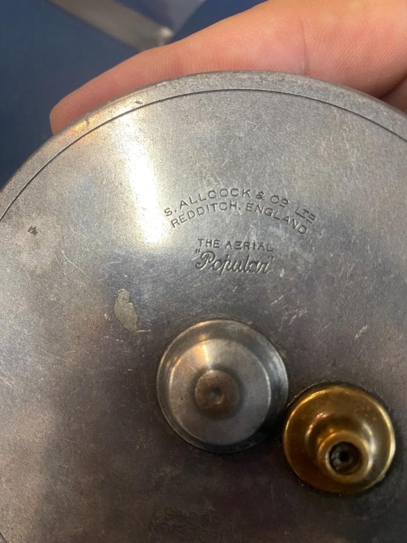 E　センターピンリール　フライリール　フライフィッシング　フライロッド