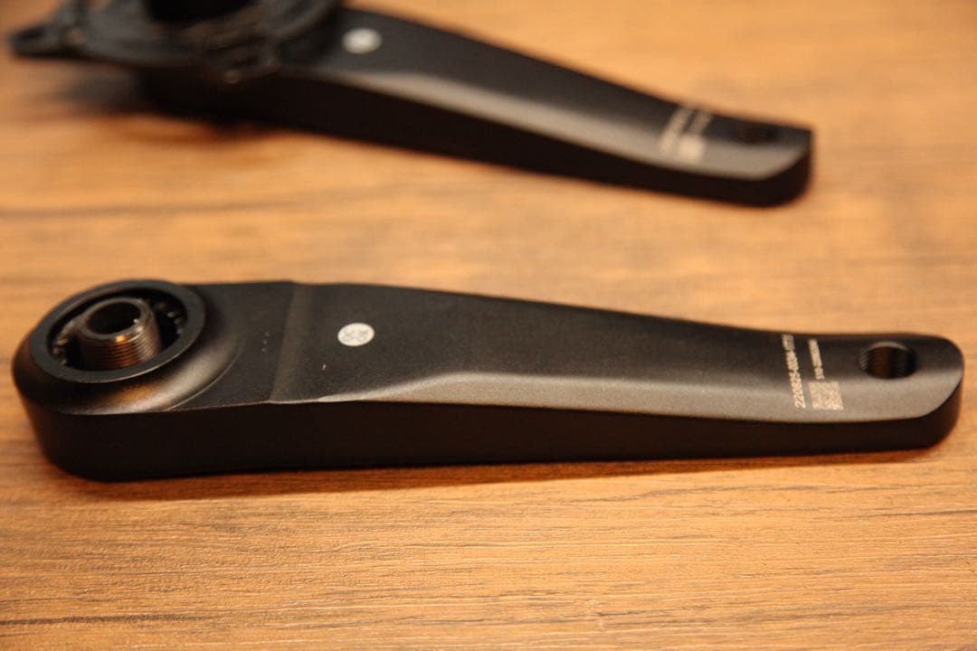 Box Vector M35 クランク 35mm 車軸 X 180mm ブラック