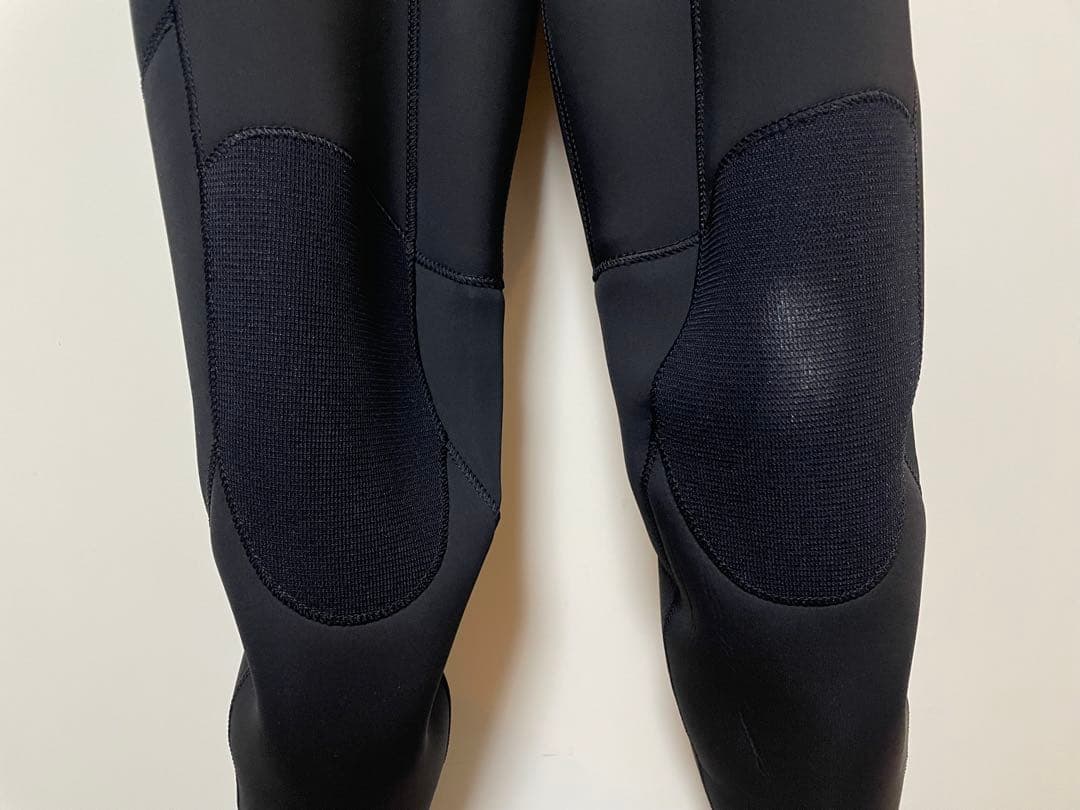 ONEILL SUPERFREAK フルスーツ 3/2mm（2024） - L