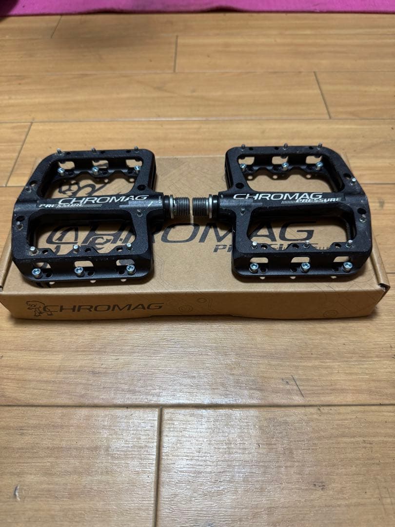 ☆ chromag クロマグ pressure プレッシャー　ペダル　美品 ☆
