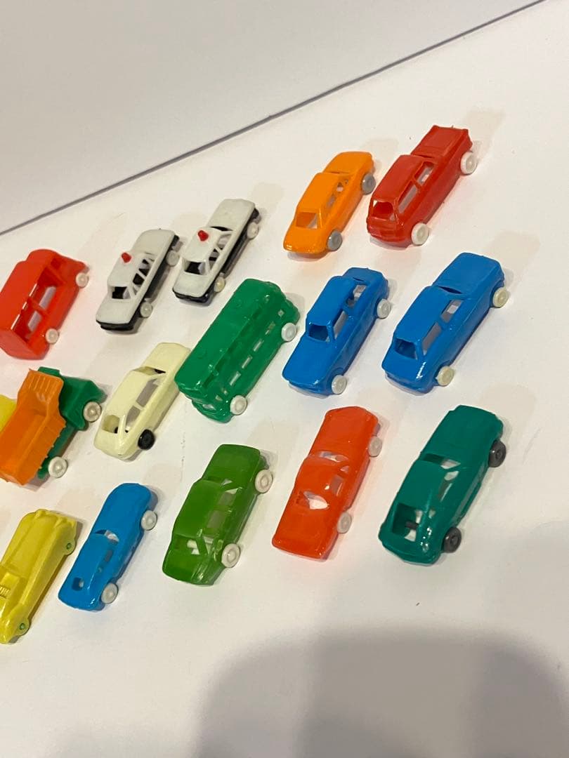 グリコのおもちゃ　ミニカー　グリコのおまけ　フェアレディZ チェリー　ルーチェ