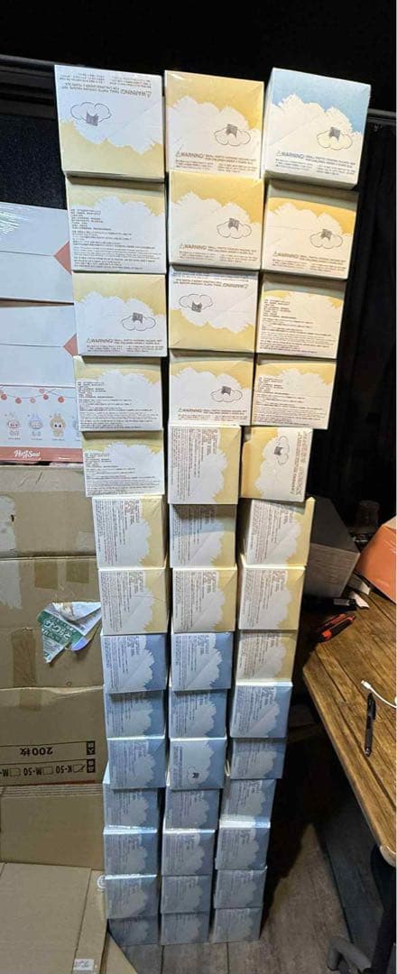 The Monster Pin For Love シリーズ (AーM)(N-Z)