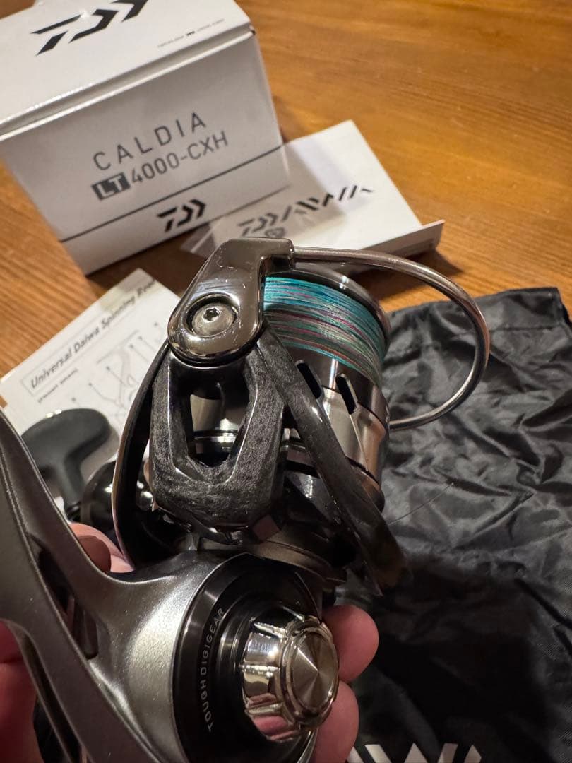 DAIWA CALDIA LT 4000-CXH スピニングリール