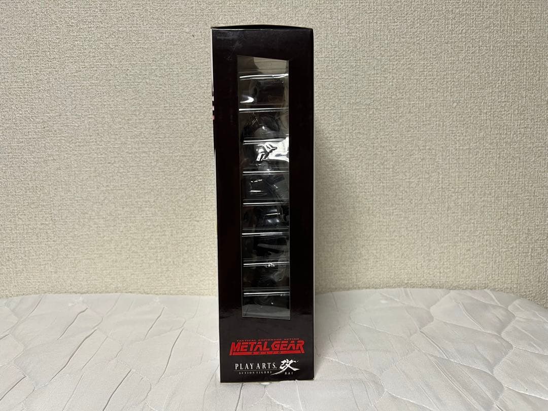メタルギアソリッド PLAY ARTS改 フィギュア ソリッド・スネーク
