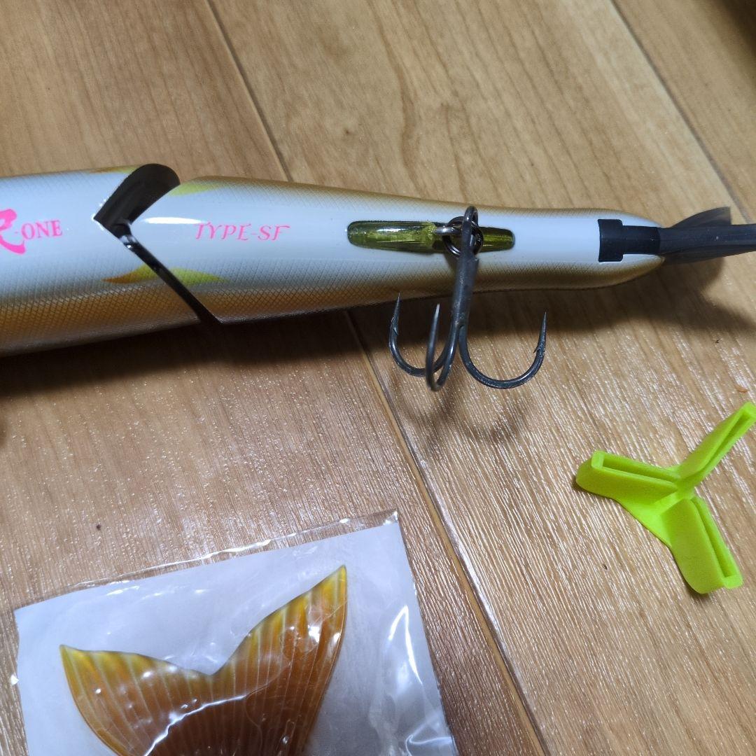 入手困難　ジョインテッドクロー 尺ワン 303　落ち鮎だと思われます