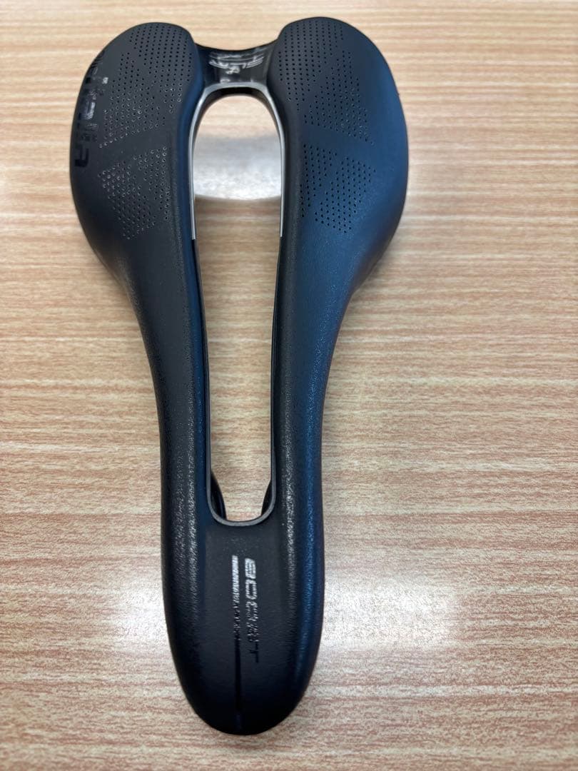 selle italia SLR Superflow サドル
