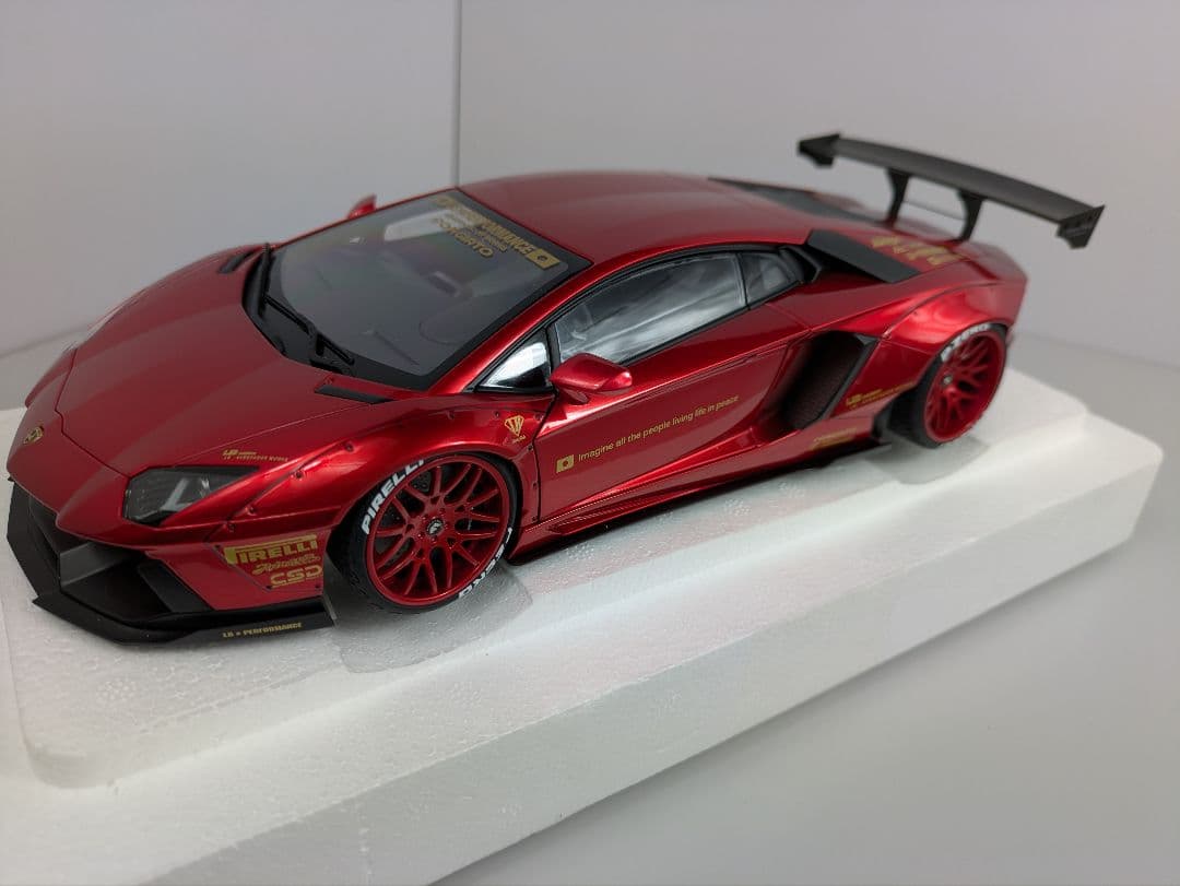 1/18 ミニカー オートアート ランボルギーニ アヴェンタドール LB-WA