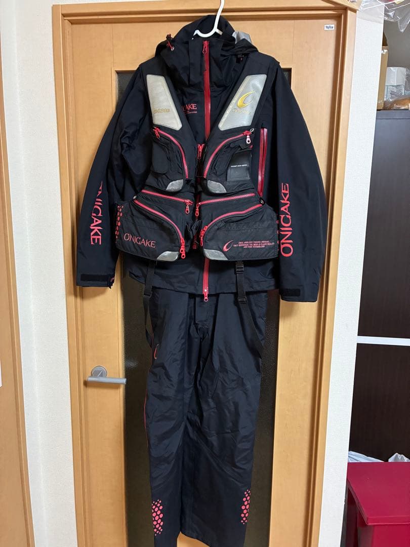 ONIKAKE フィッシングスーツ(上下セット)➕バッカンセット