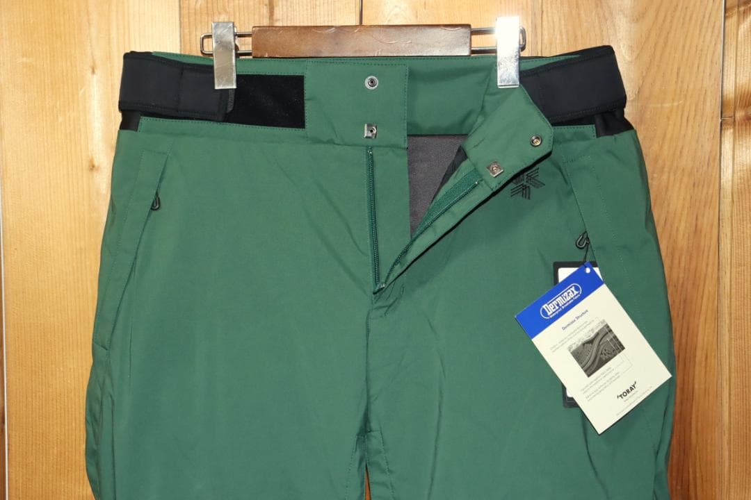 新品 ゴールドウイン Gソリッド カラー ワイド 中綿スキーパンツ (XL)Ⓗ