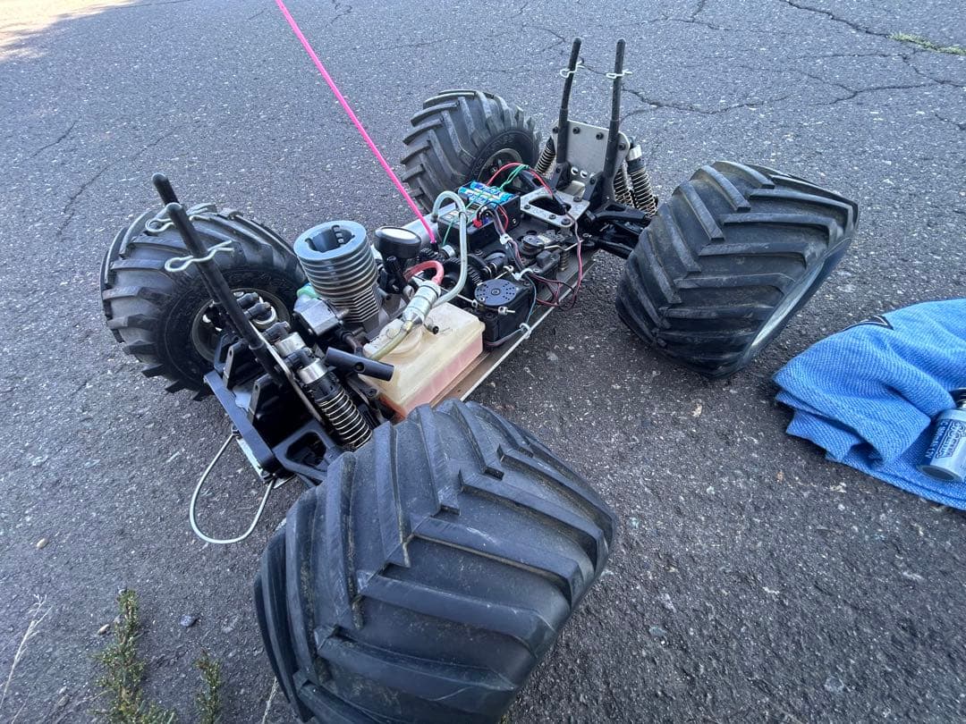 京商　ニトロクラッシャー　週末値引き（20,000→18,000）