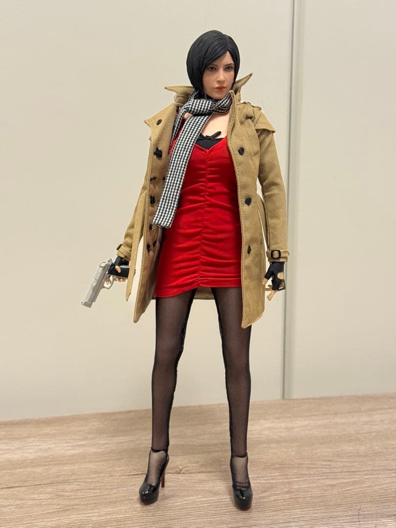 バイオハザード　エイダ・ウォン　可動フィギュア　1/6