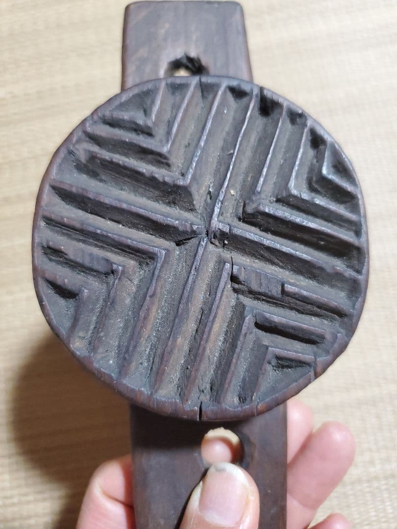 【李朝古道具】李朝木器 餅の印章