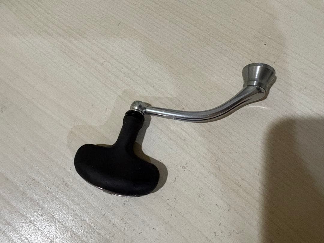 ★☆ダイワ　18 イグジスト　4000 CXH ハンドル　超美品