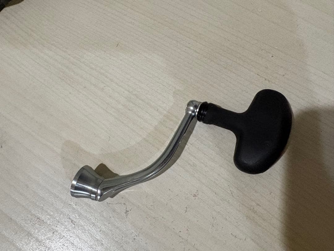 ★☆ダイワ　18 イグジスト　4000 CXH ハンドル　超美品