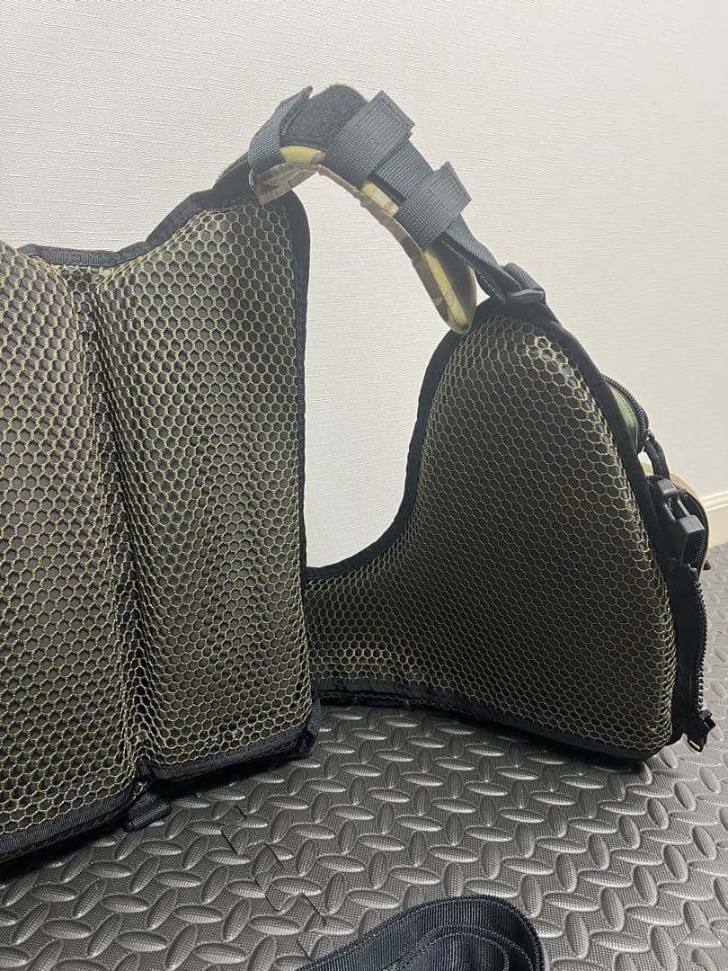 【※1/16まで】 サブロック V-ONEベスト ヴィーワンベスト