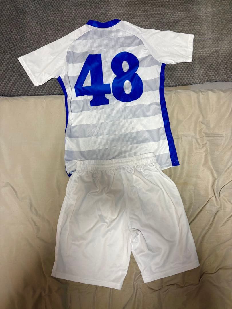 学館浦安高校サッカー部　ユニフォーム　L ホーム&アウェーセット　スパッツ付属