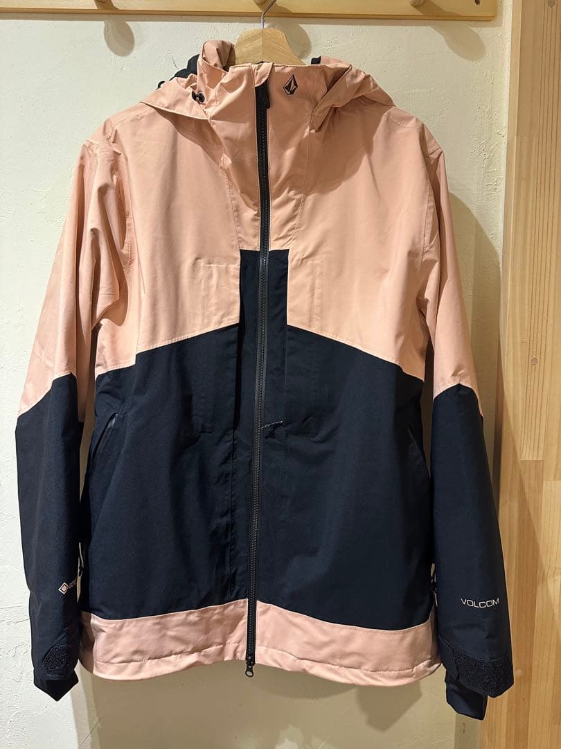 VOLCOM【ほぼ新品】人気カラー ジャケット／試着のみ・正規品