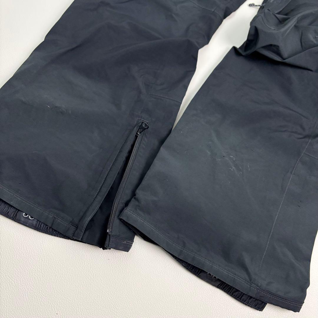 2457【美品】バートン ビブパンツ ゴアテックス スノボウェア 黒 つなぎ