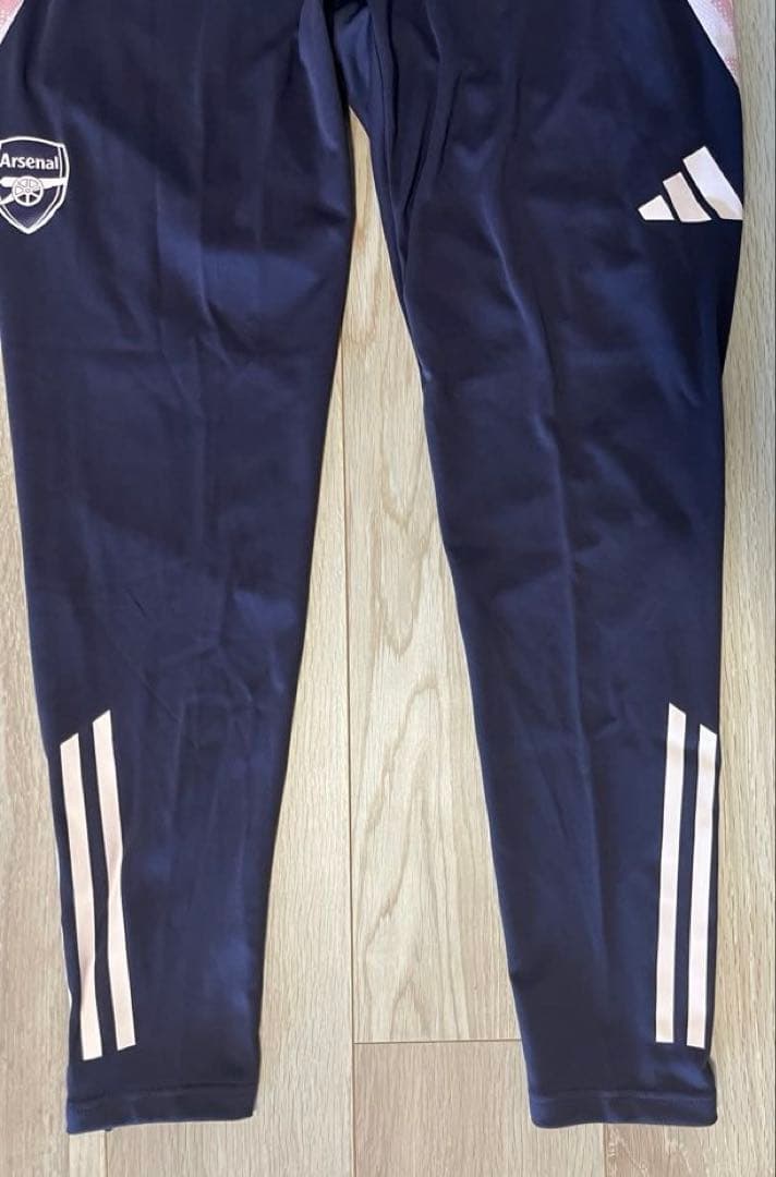 adidas アーセナル　トラックパンツ　トレーニングパンツ　ジャージ　新品