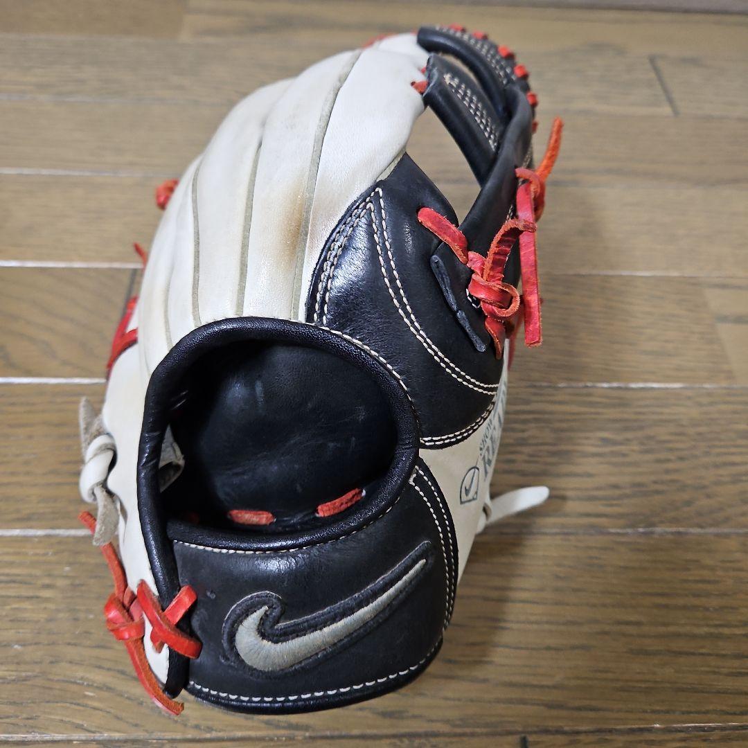 軟式・ソフトボール用グローブ　ナイキ　Show Ready B