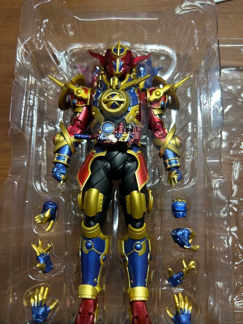 【土日限定/未使用】S.H.Figuarts仮面ライダーエボル仮面ライダービルド