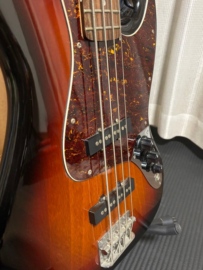 けいおん　秋山澪　ベース　右利き