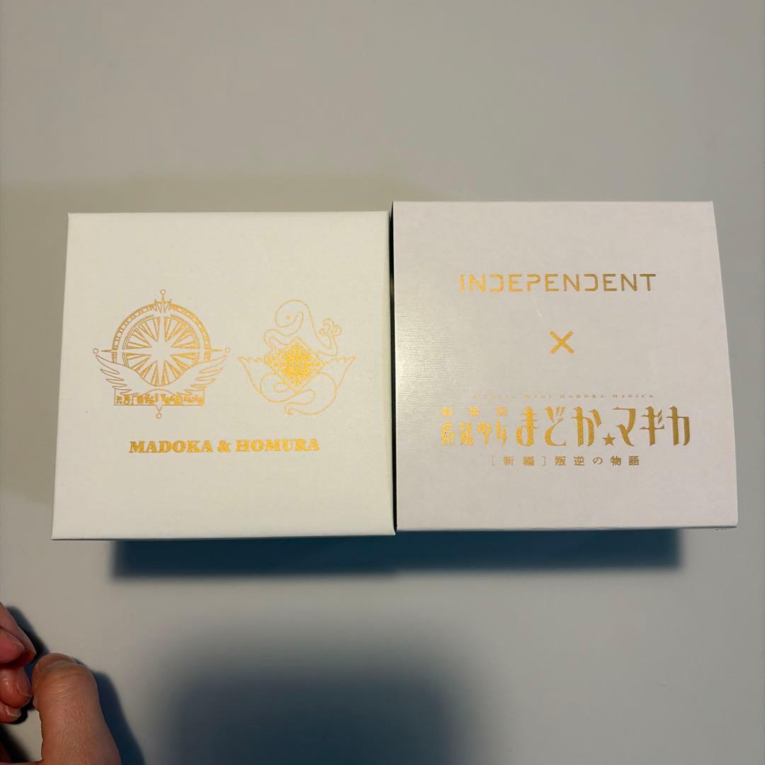 【新品未使用】魔法少女まどかマギカ_コラボウオッチ 鹿目まどか＆暁美ほむらモデル