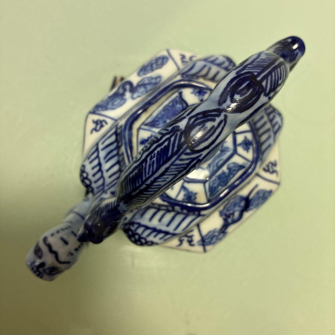 青白磁 四角い急須 ドラゴン模様