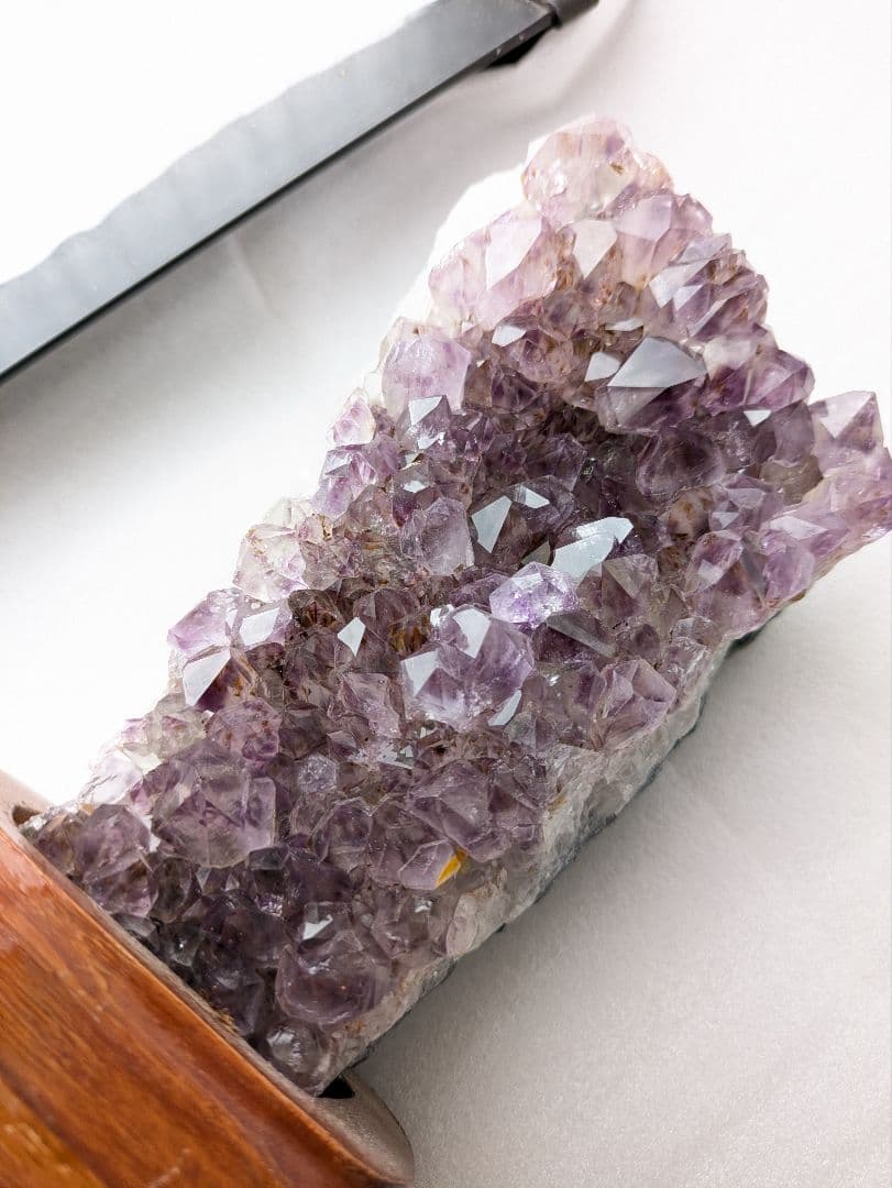 アメジスト 結晶塊 木製台座付き