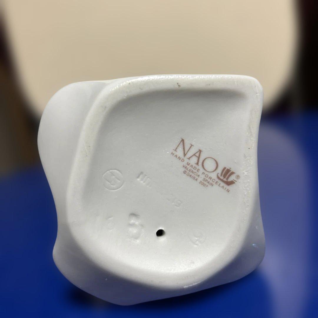 値下げしました　美品　NAO陶器製少女像 青いショール 2セット　高さ22cm