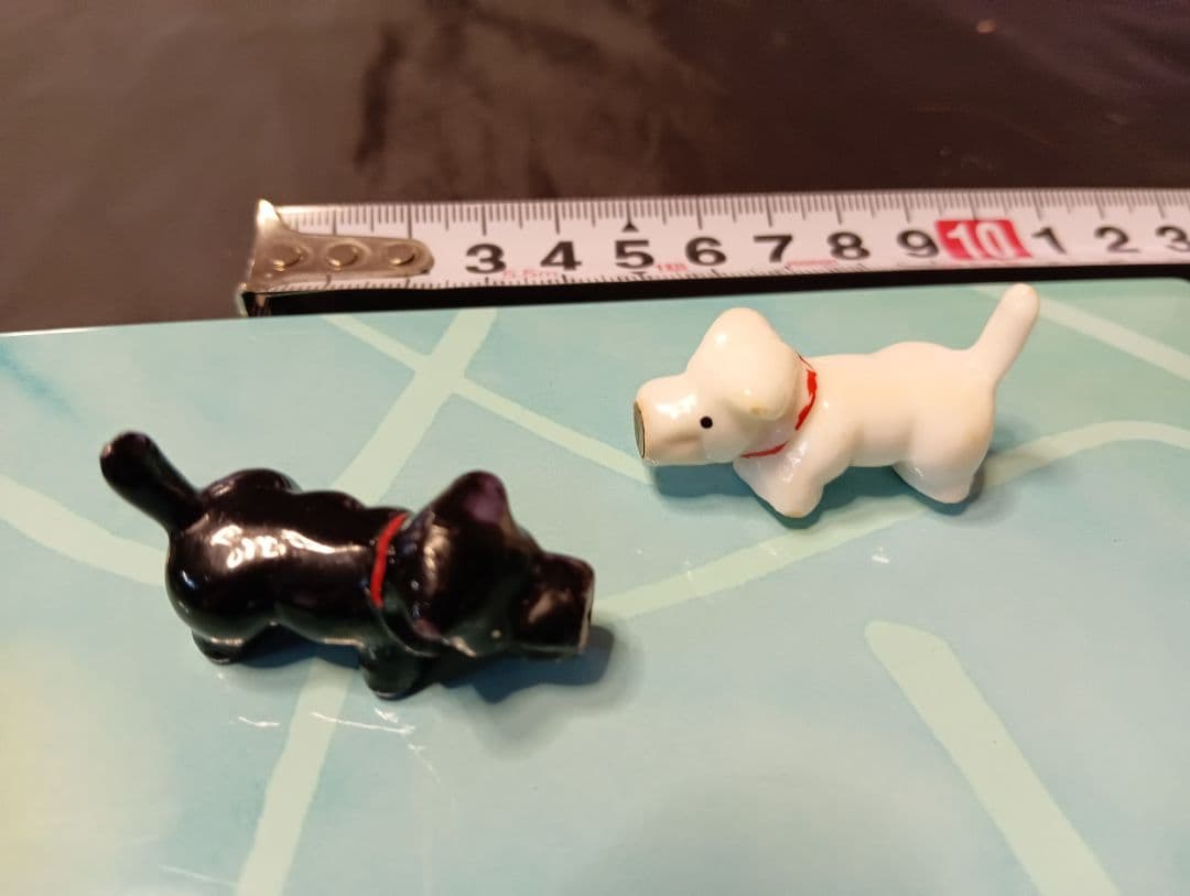 70年前の犬のおもちゃです。磁石でくっつきます。