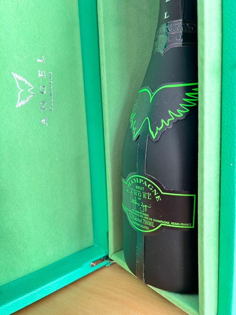 【新品】ANGEL シャンパン ミントグリーンケース