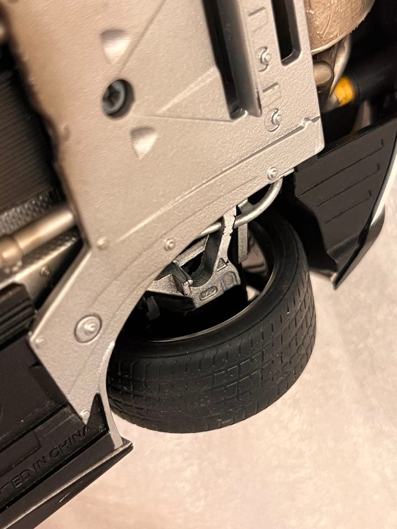 オートアート 1/18 アストンマーチン ヴァンキッシュ