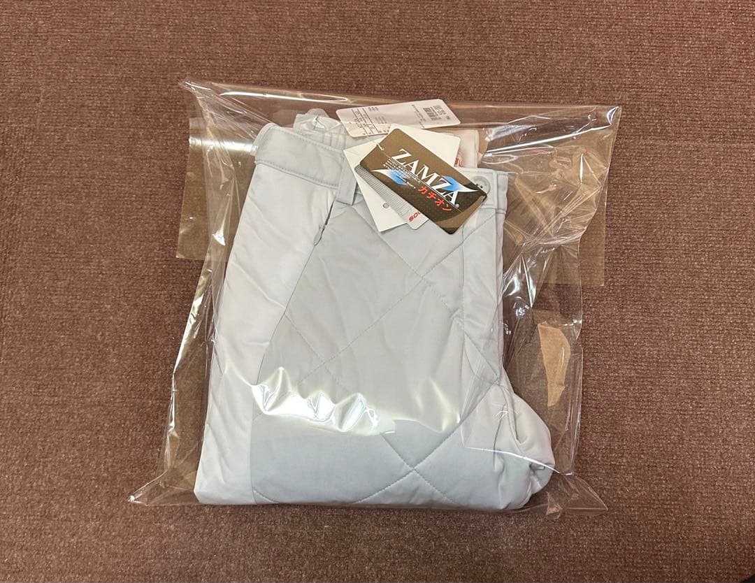 【新品】アルチビオ　ゴルフウェア冬用パンツ　40サイズ