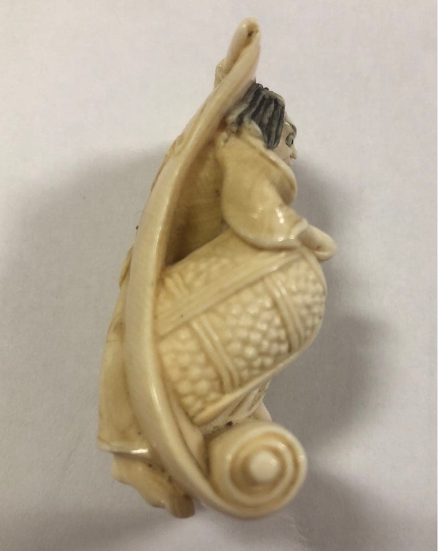 天然素材　鬼彫刻　根付　置物