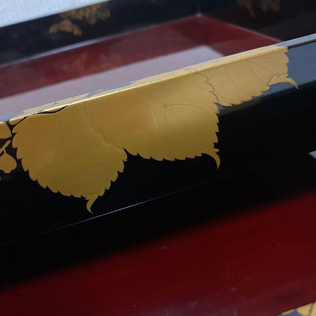 広蓋？運び盆？蒔絵模様2点