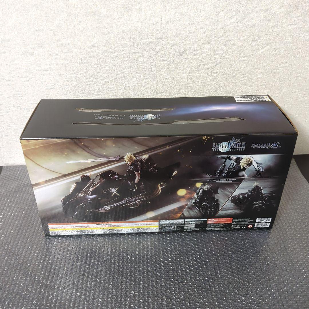 【希少・美品】プレイアーツ改　クラウド・ストライフ&フェンリル　フィギュア