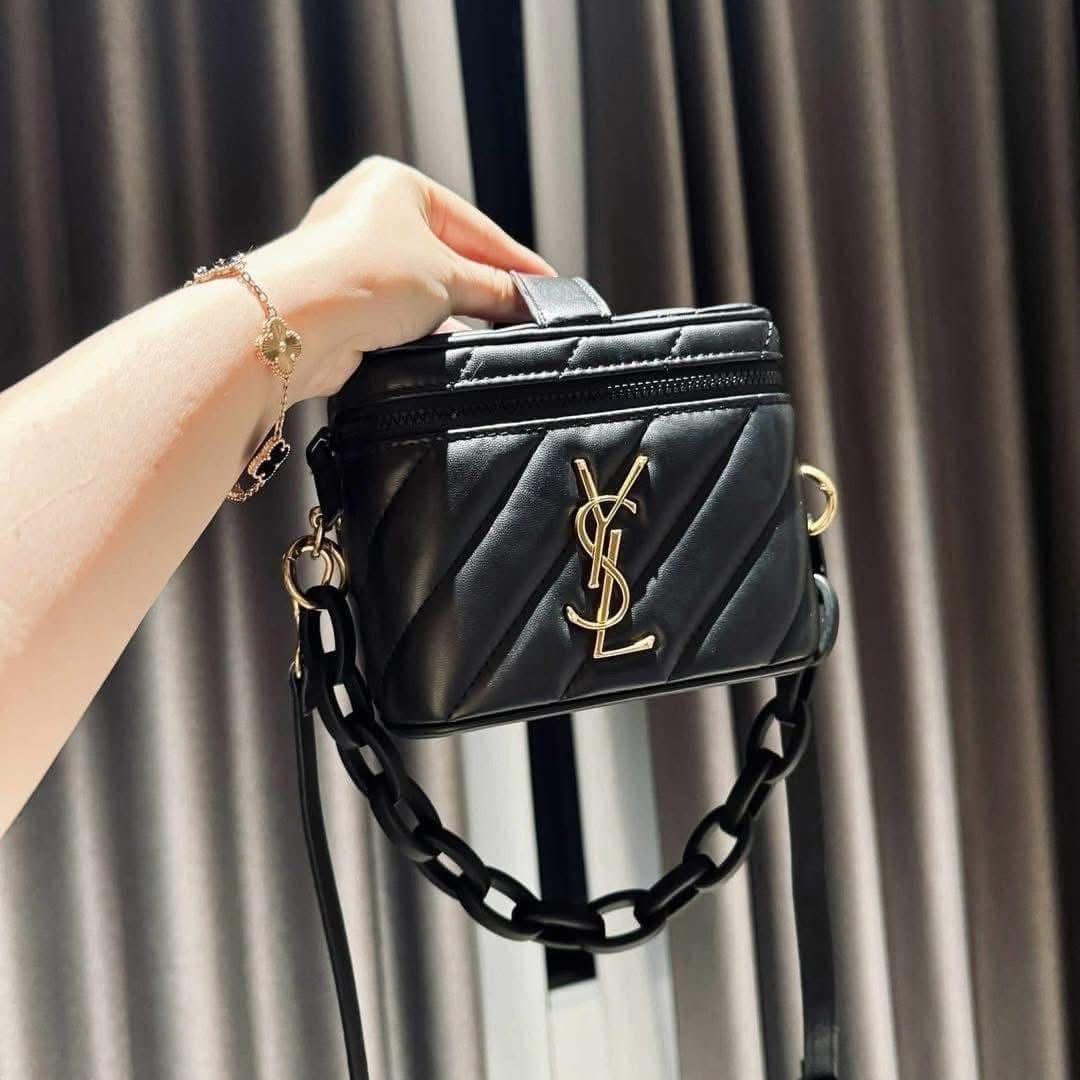 イヴサンローラン バニティポーチ ショルダーバッグ YSL メイクポーチ