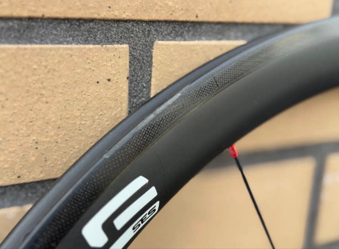 カーボンホイール　リムブレーキ　ノバテック　ハブ　ロードバイク　カーボン