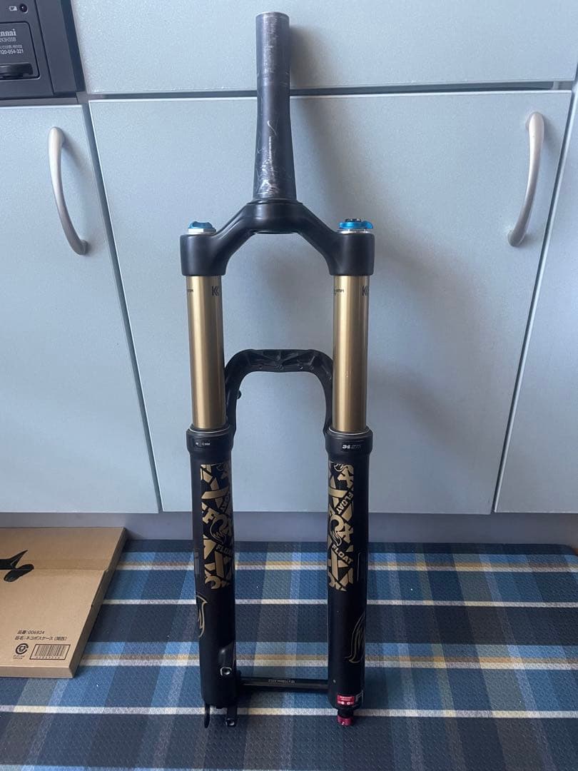 FOXサスペンションフォークファクトリー　34 27.5 150㍉ストローク