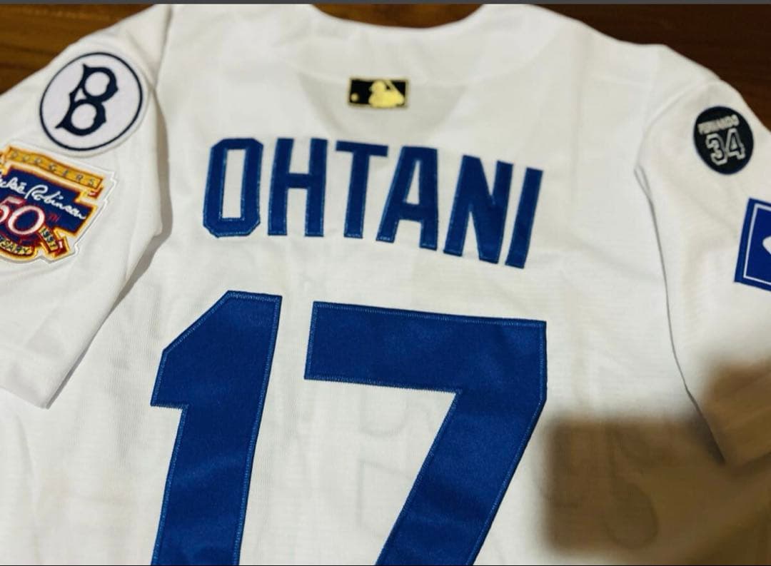 ナ*ン様 MLB ドジャース　大谷翔平　ユニホーム2025WS ゴールドバッター