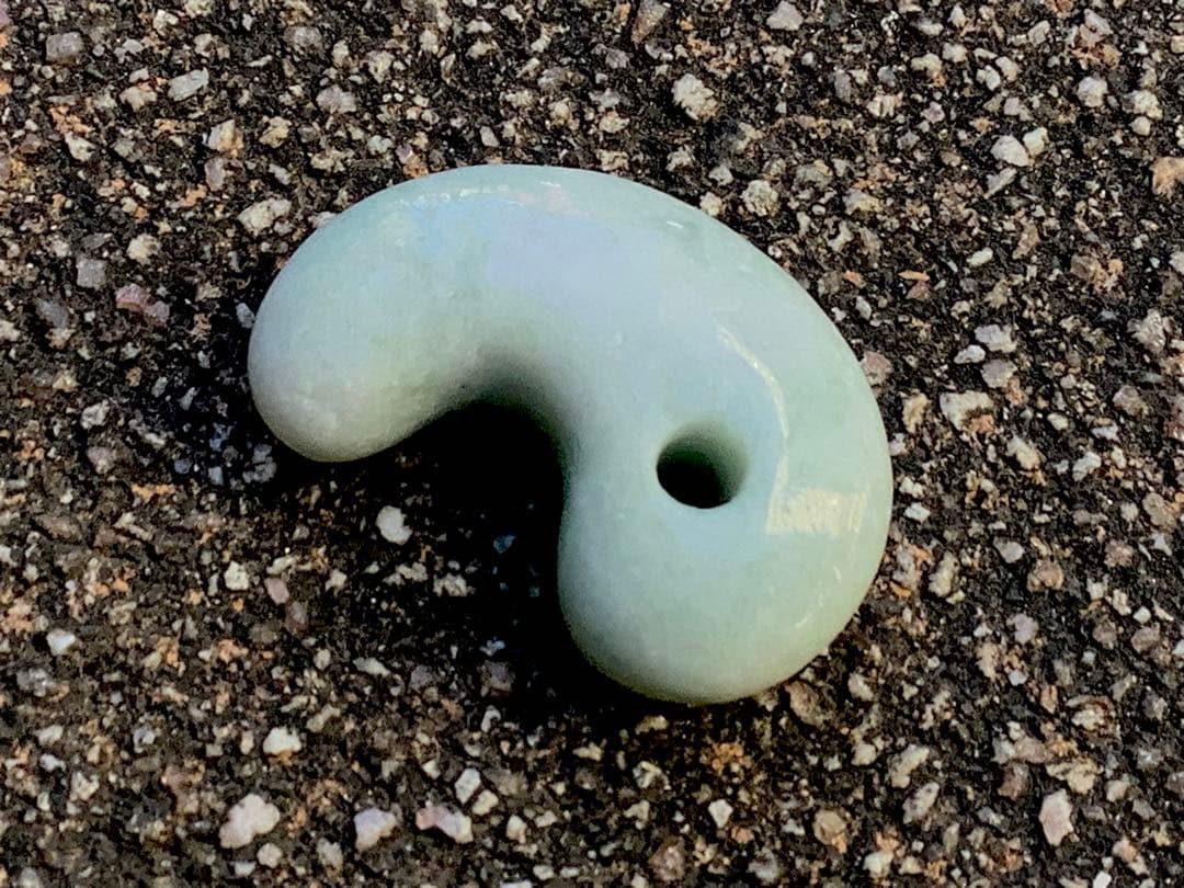 ✳神からのパワー宿る縁起物を‼️糸魚川翡翠ジェダイト　本物の勾玉　機械鑑定鑑別書付