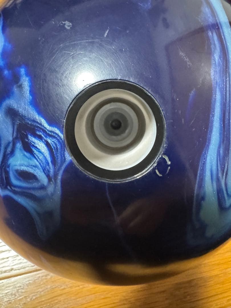 VENOM ブルーコーラル　ボウリングボール 15ポンド