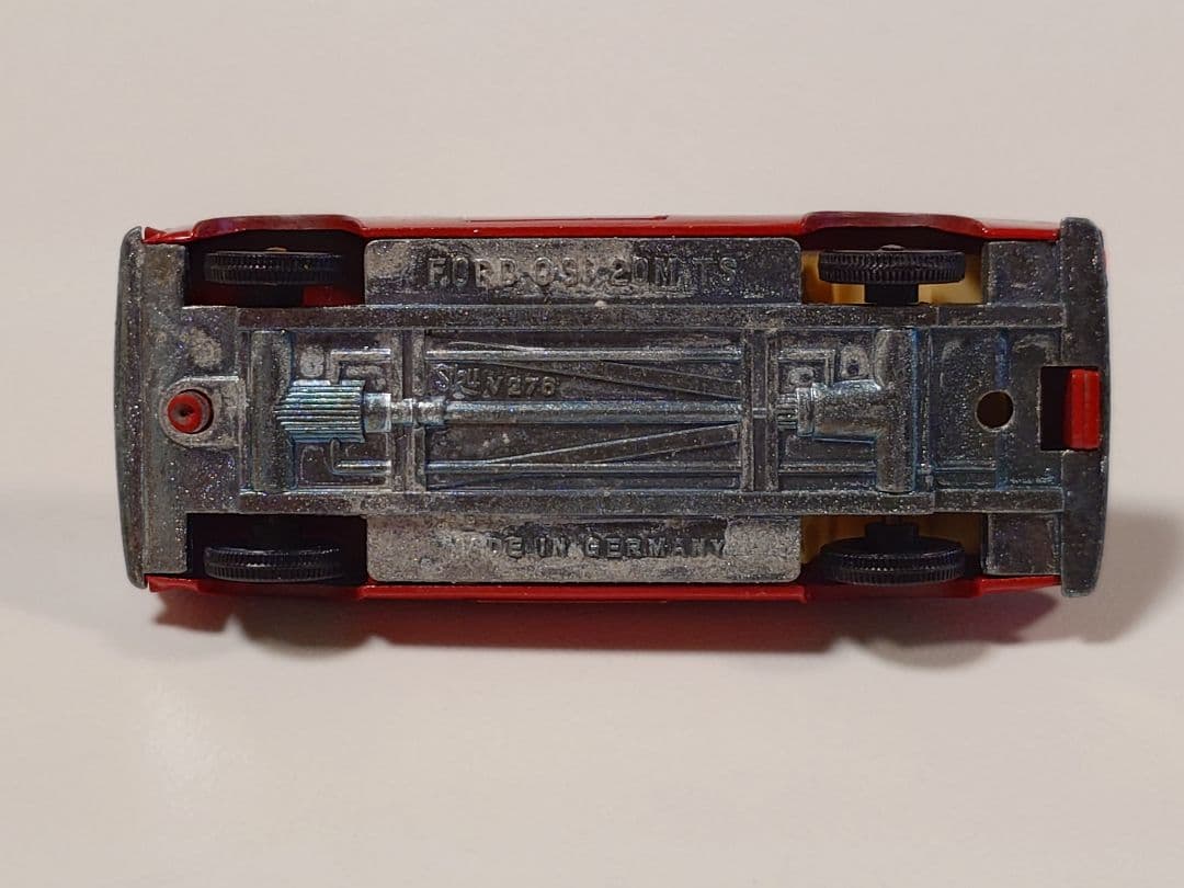 ミニカー Siku V276 FORD OSI 20 M TS