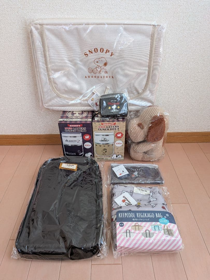 2/8まで限定♡スヌーピー　ランチボックス　レジカゴバッグ　ぬいぐるみ