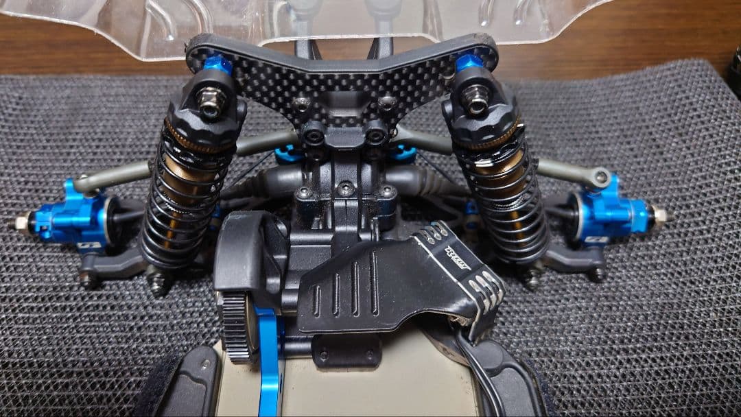 アソシエイテッドRC10 B7D パーツ多数