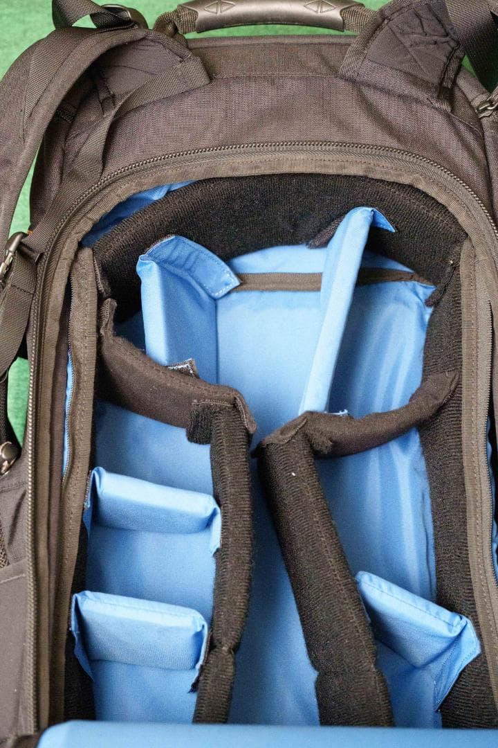 Burton カメラバッグ